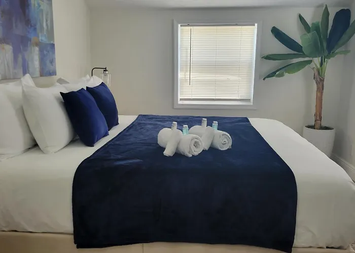 West Palm Beach Tropical Oasis