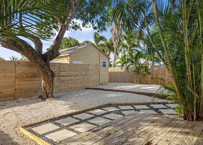 Incredible 3Br Home With Yard Near Beach And Downtown